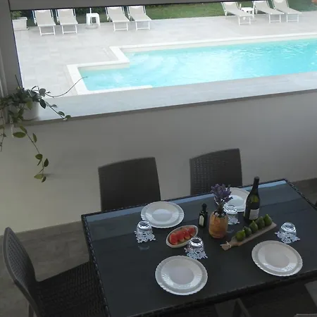 Pietra Bianca * Noci